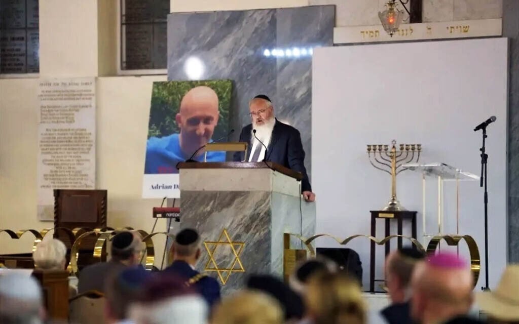 Manchester synagogue marks one year since deadly Yom Kippur terror attack