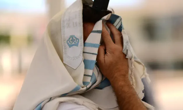 Selichot showdown: Rabbis take Tel Aviv to court
