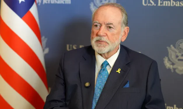What is Huckabee going to do now?