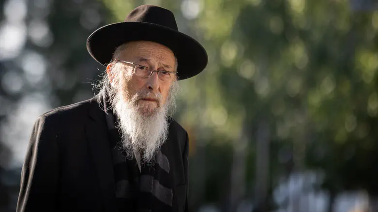 Rabbi Tau: Noam Party to run all the way