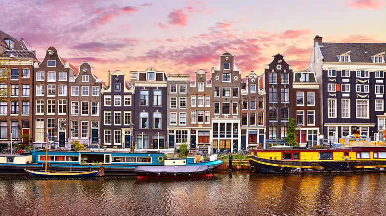 ‘Insane’: Dutch boycott triggers checks on passengers arriving from Israel