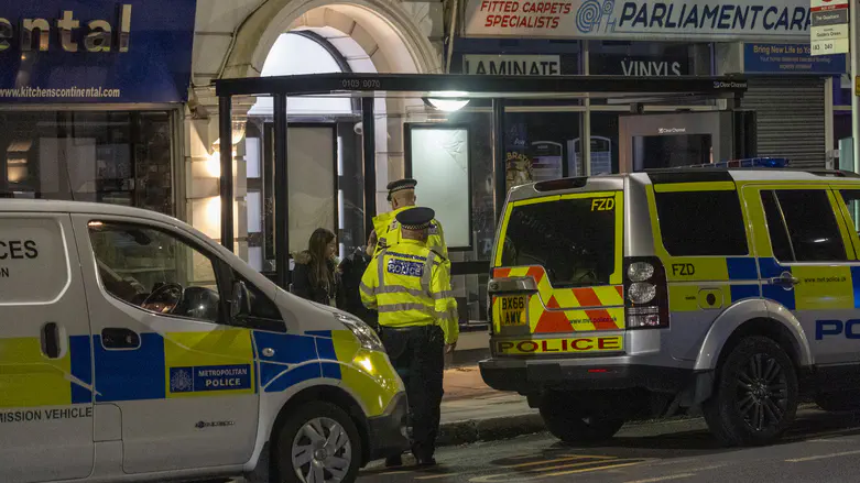 Fireworks fired toward London synagogue as Jews mark Rosh Hashanah