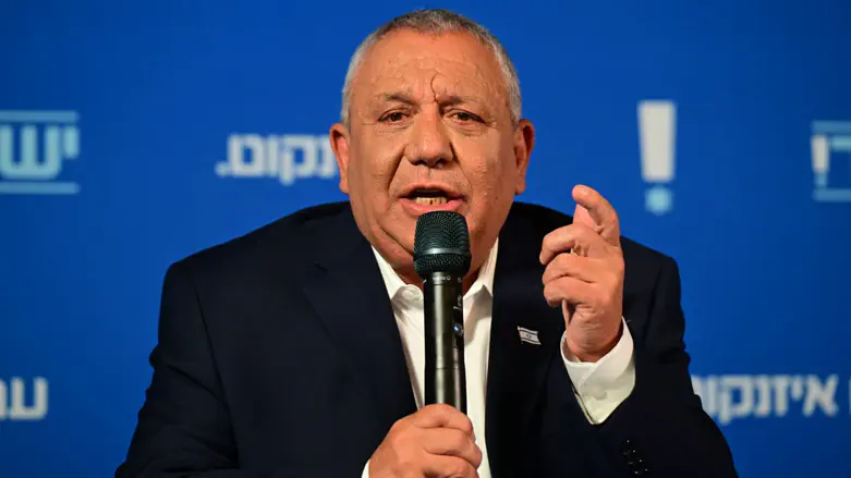 Shin Bet Chief orders personal protection for Gadi Eisenkot