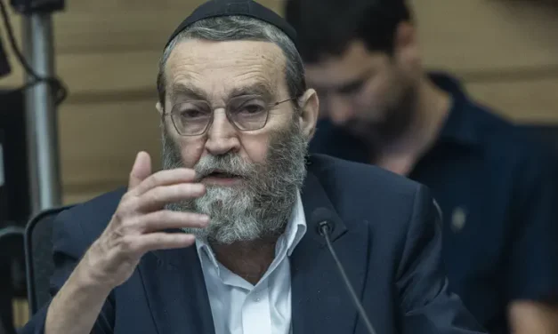 Gafni: Finance officials threatened to freeze yeshiva funds