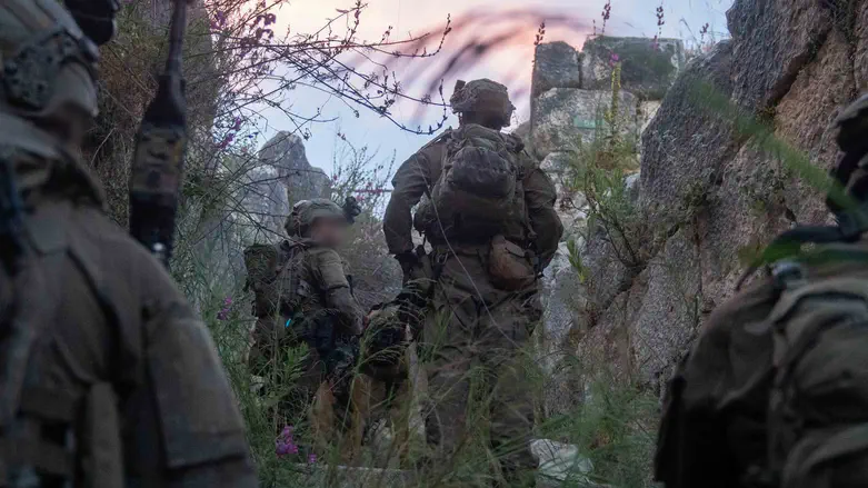 Body-cam footage: Golani fighters operating near the Litani River area
