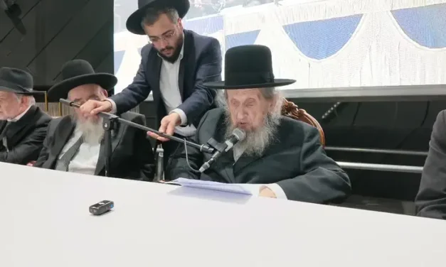 Rabbi Lando warns: ‘Torah world facing existential battle’