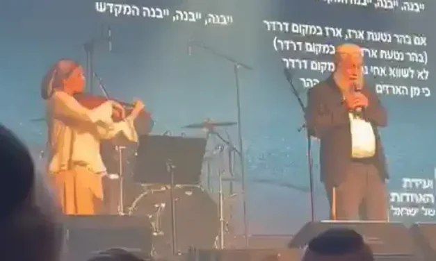 Widow and bereaved father move crowd to tears with powerful duet