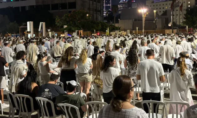 Three years later: Hostages Square gathers again in prayer