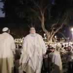 Watch: Thousands gather for Ne’ila prayers in heart of Tel Aviv