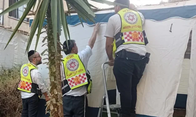 One mitzvah leads to another: MDA team treats woman, then builds her sukkah