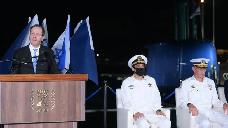 Herzog at INS Drakon ceremony: Israel can deploy power thousands of miles away