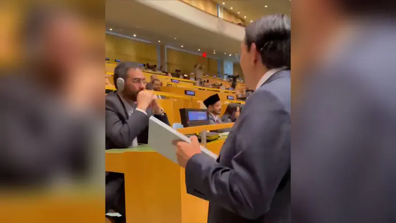 Danon hands Iran’s UN envoy a Starlink device: We pray for regime change in Iran