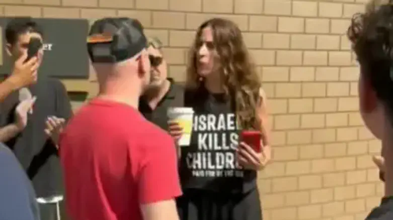 Los Angeles: Anti-Israel shirt sparks clash outside LA kosher bakery