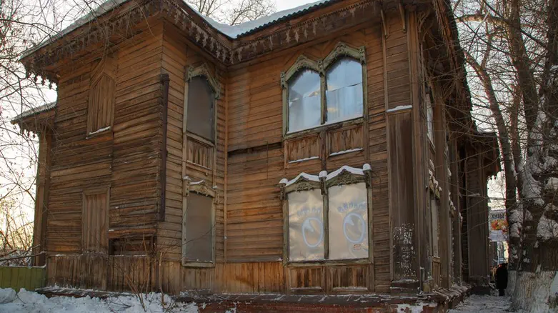 Historic synagogue auctioned for just one ruble