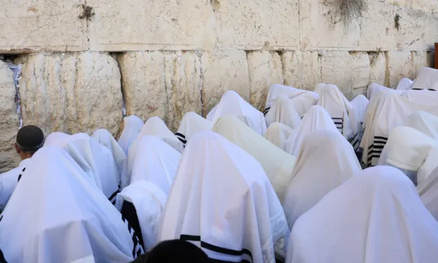 Watch live: Tens of thousands attend annual ‘Priestly Blessing’ ceremony
