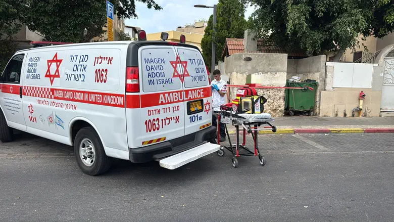 15-year-old seriously injured in suspected grenade attack in Holon