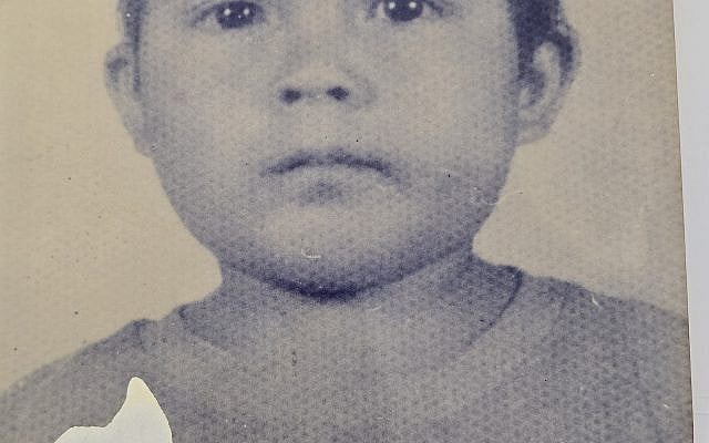 Walter Estever Gonzalez | Seven Passports for a Journey That Never Happened