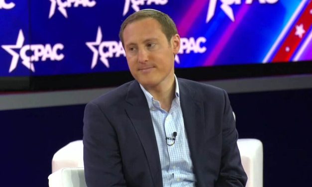 Huckabee adviser accused of breach after asking Israeli guests for monetary wedding gift