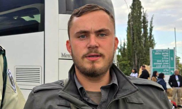 Border Police officer shot dead after opening fire at police; said to suffer from PTSD