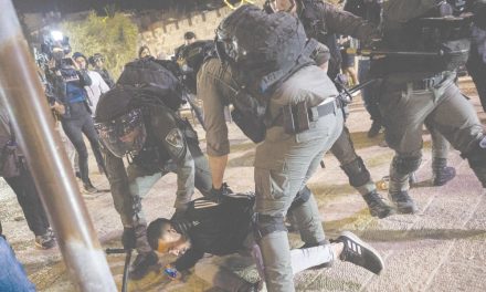 One lightly wounded in suspected stabbing terror attack near Old City’s Damascus Gate