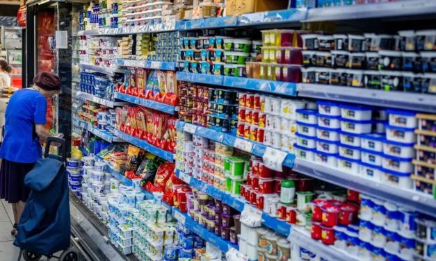 Ahead of the holiday: Shoppers are not rushing yet, but supermarket prices are already rising