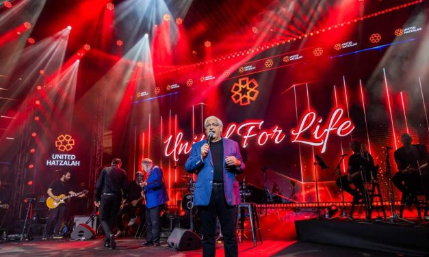 Jewish music’s biggest stars unite on one stage to celebrate United Hatzalah’s 20 years of unity