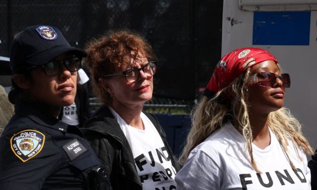 Police arrest Susan Sarandon, Hannah Einbinder, dozens more at Netanyahu protest outside UN