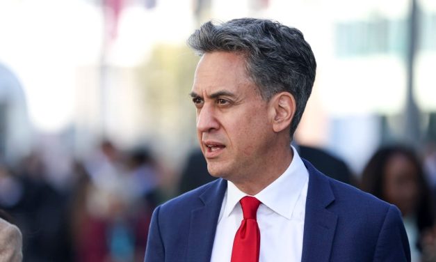 UK’s Miliband pushes for more pro-Palestinian foreign policies in Labour Party conference speech