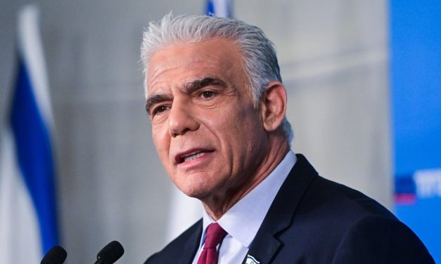 Lapid: Nothing close to flydubai incident discussed during latest security briefing with Netanyahu