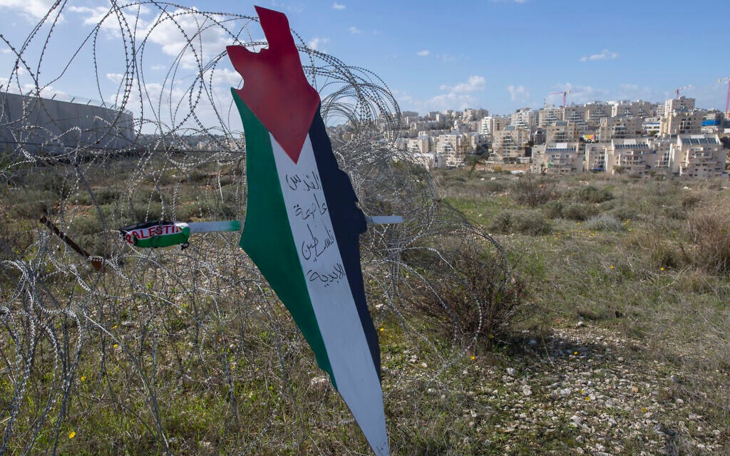 Pew poll finds majority of Israelis and Palestinian say two-state coexistence impossible