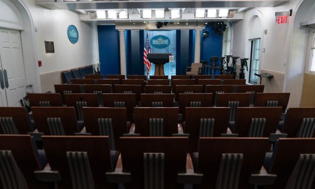 CNN, MS NOW, Politico allowed back at White House after judge ordered Trump to lift ban