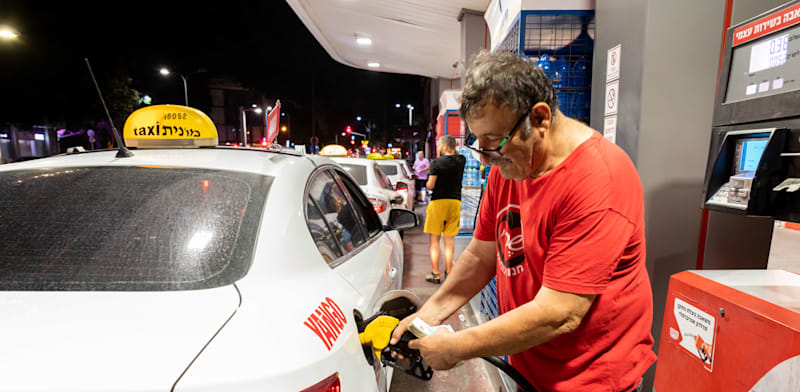 Gasoline prices to fall sharply after gov’t cuts excise