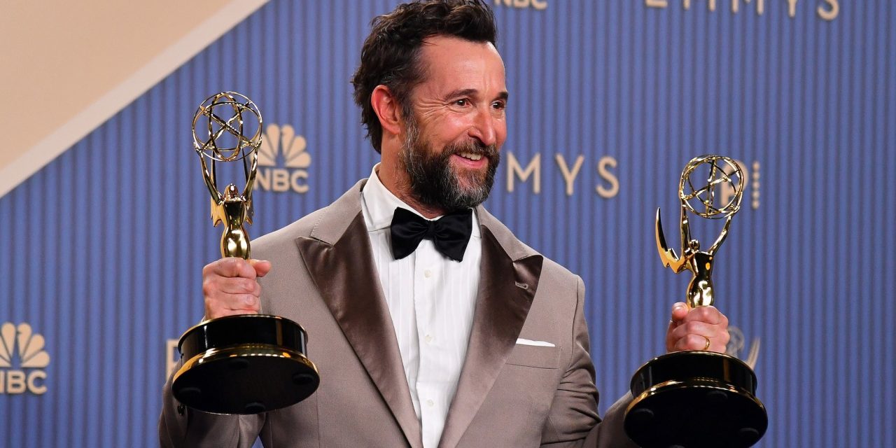Noah Wyle wins an Emmy for playing one of TV’s most Jewish doctors