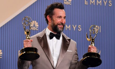 Noah Wyle wins an Emmy for playing one of TV’s most Jewish doctors