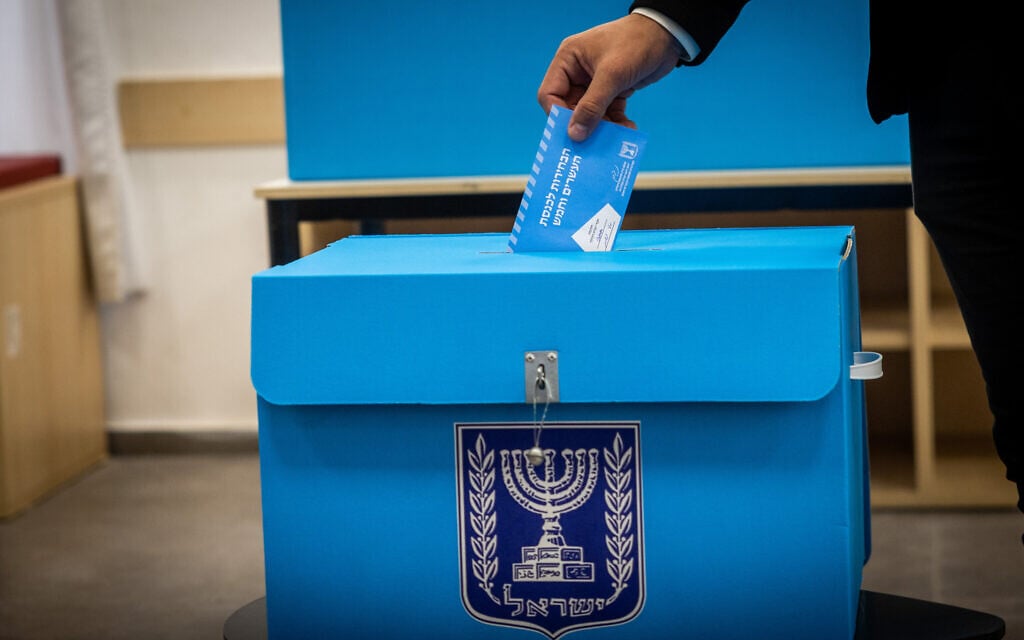 High Court dismisses petition by Israeli expats who were stripped of voting rights
