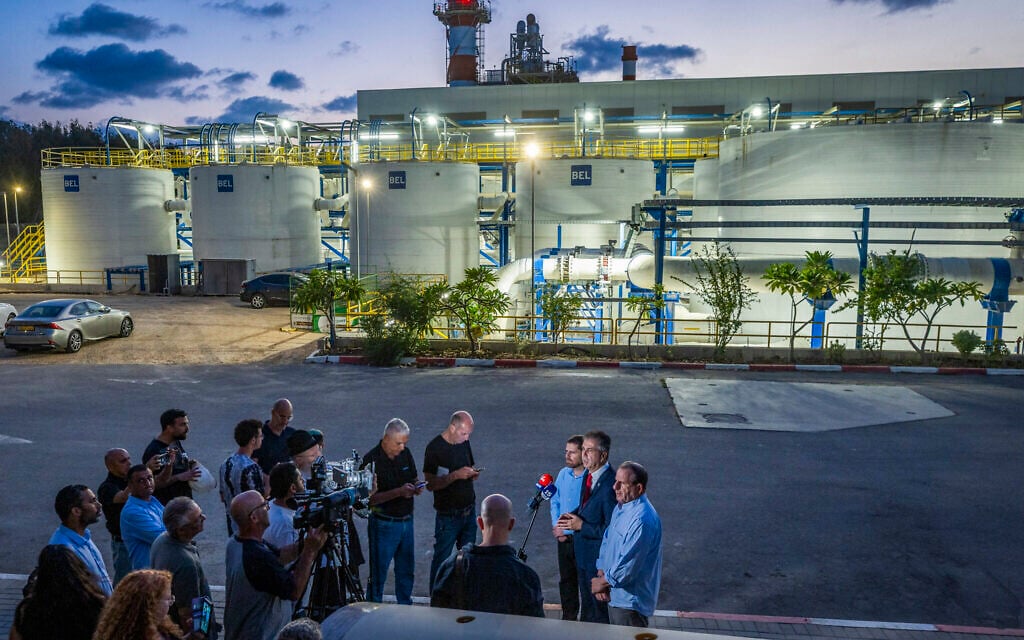 Officials seek to calm public after algicides dumped at sea in bid to reopen desalination plants