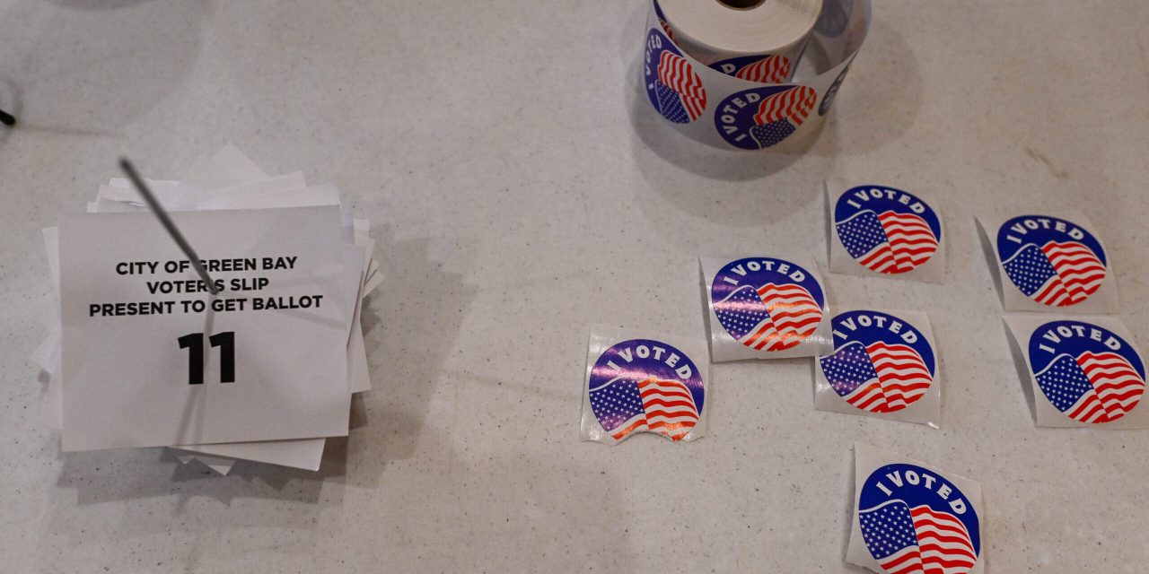 Poll shows two-thirds of U.S. Jewish voters will favor Democrats in November