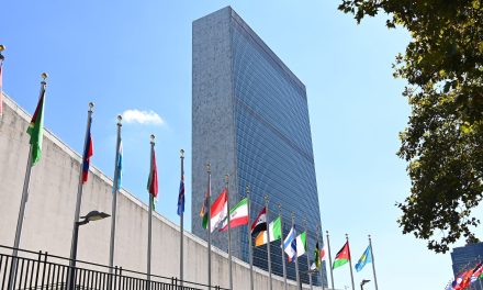Jewish groups rally outside UN against antisemitism