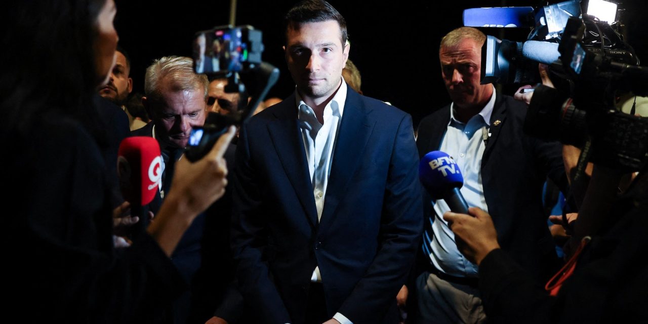 French far-right leader accused of antisemitism, defended by Israeli minister