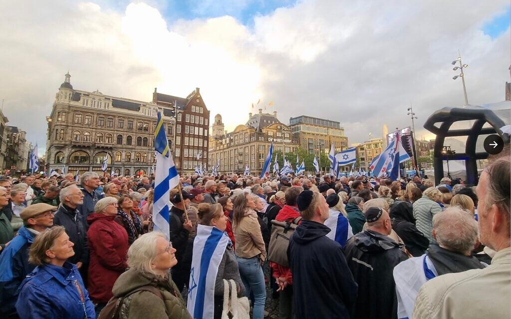 Thousands of Christians rally for Israel in Amsterdam; dozens of counter-protesters arrested