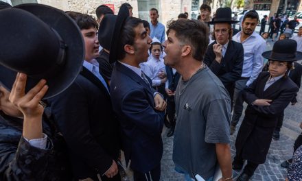 Jerusalem cafe bows to Haredi protests, will no longer open on Shabbat