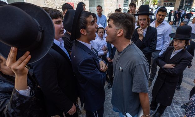 Jerusalem cafe bows to Haredi protests, will no longer open on Shabbat