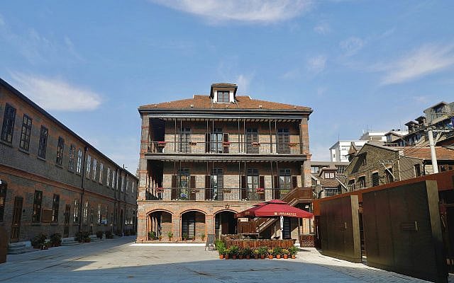 Jay Abramson | Shanghai Jewish Refugees Museum: Remembering a Refugee Community