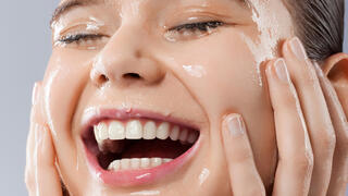 No more heavy layers: The beauty world is switching to water-based makeup