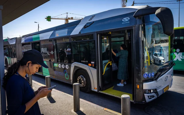 Chaya Houpt | How we treat people is who we are: A tale of two bus drivers