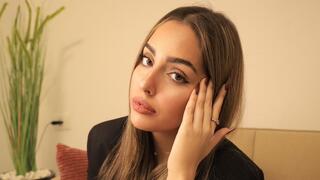Bachelorette of the week: ‘I’m a gift to any man, but I fear my family will scare him away’