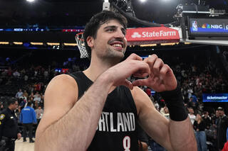 Above Kyrie, below LeBron: Deni Avdija in Top 30 of ESPN’s NBA player rank for coming season