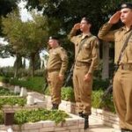 Chilling pre-Oct. 7 photo: three soldiers salute Yom Kippur War fallen, only one survives