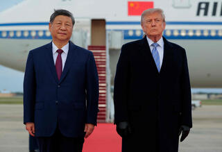 Trump welcomes China’s Xi to Washington with planeside ceremony and extension of trade truce