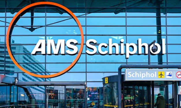 Israel expels Dutch diplomats, issues travel warning